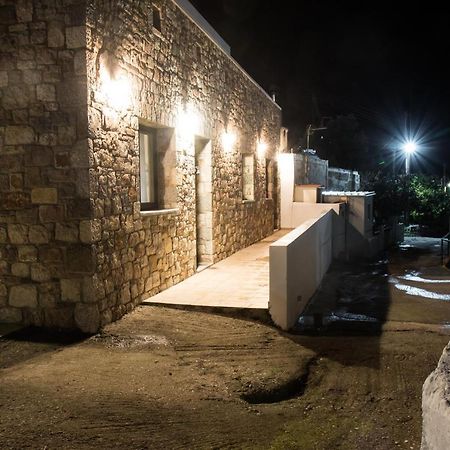 Roccia Di Isidoro Villa Agios Isidoros  Eksteriør bilde